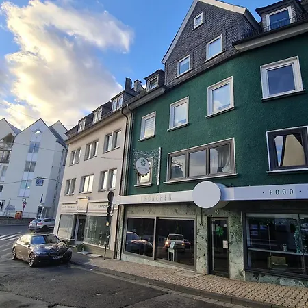 Vogelnest 1, Balkon Rechts * Siegen