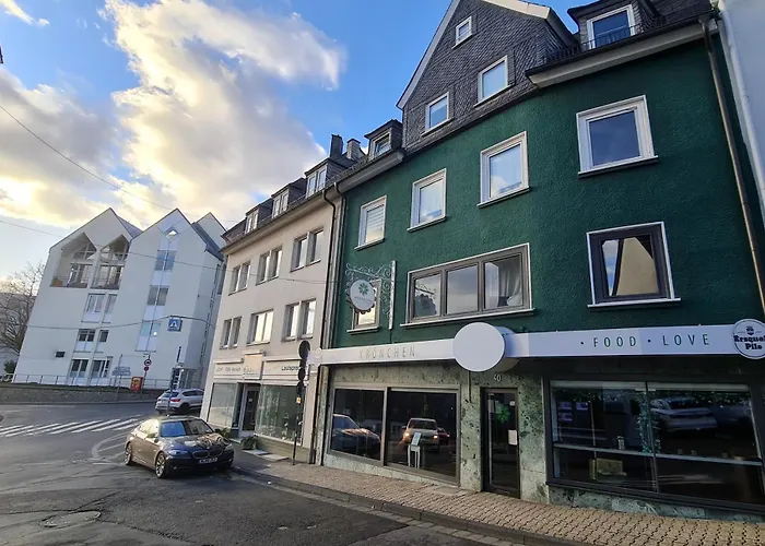 Vogelnest 1, Balkon Rechts * Siegen